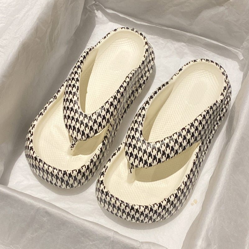 Trendy Houndstooth Flip-Flops – Vibrant Colors & Comfortable Fit